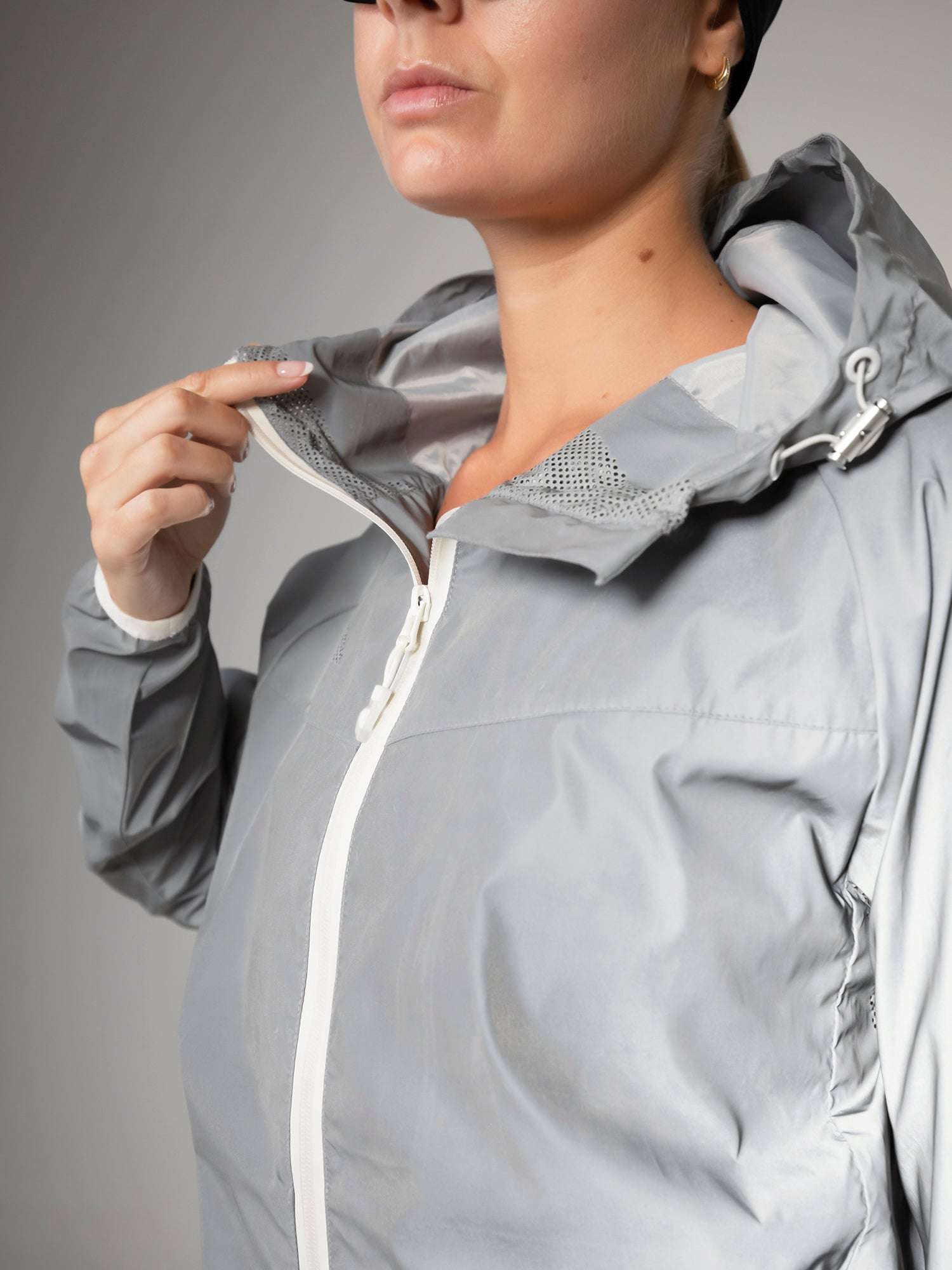 REFLECTIVE WINDBREAKER JACKET For Women - Aora Athliesure Shop online in Dubai