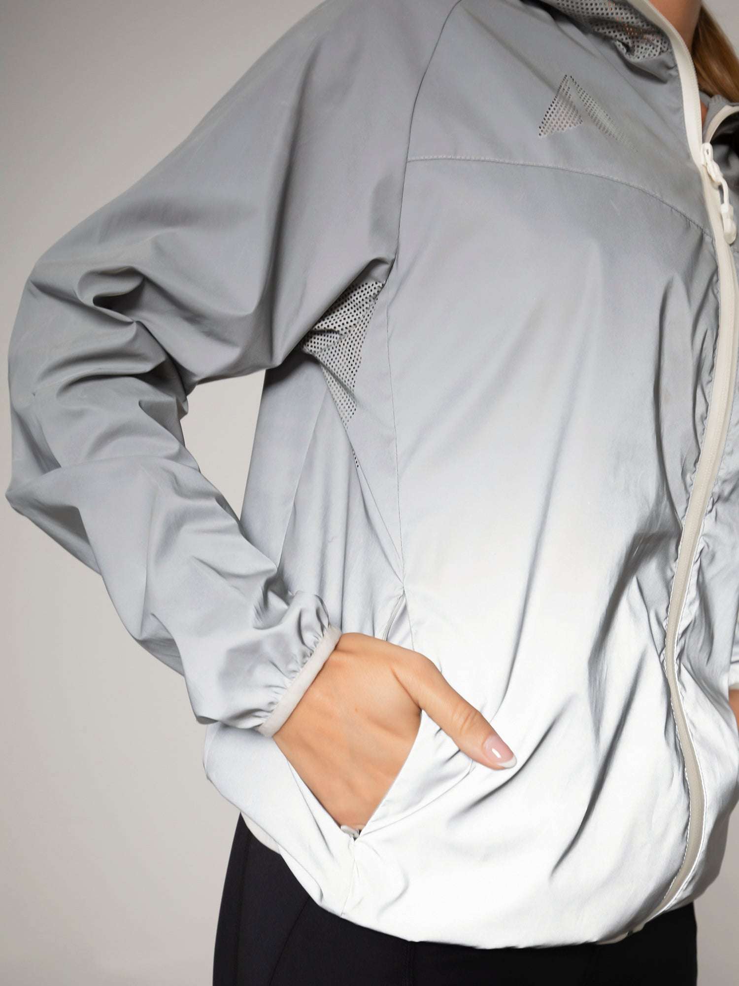 REFLECTIVE WINDBREAKER JACKET For Women - Aora Athliesure Shop online in Dubai