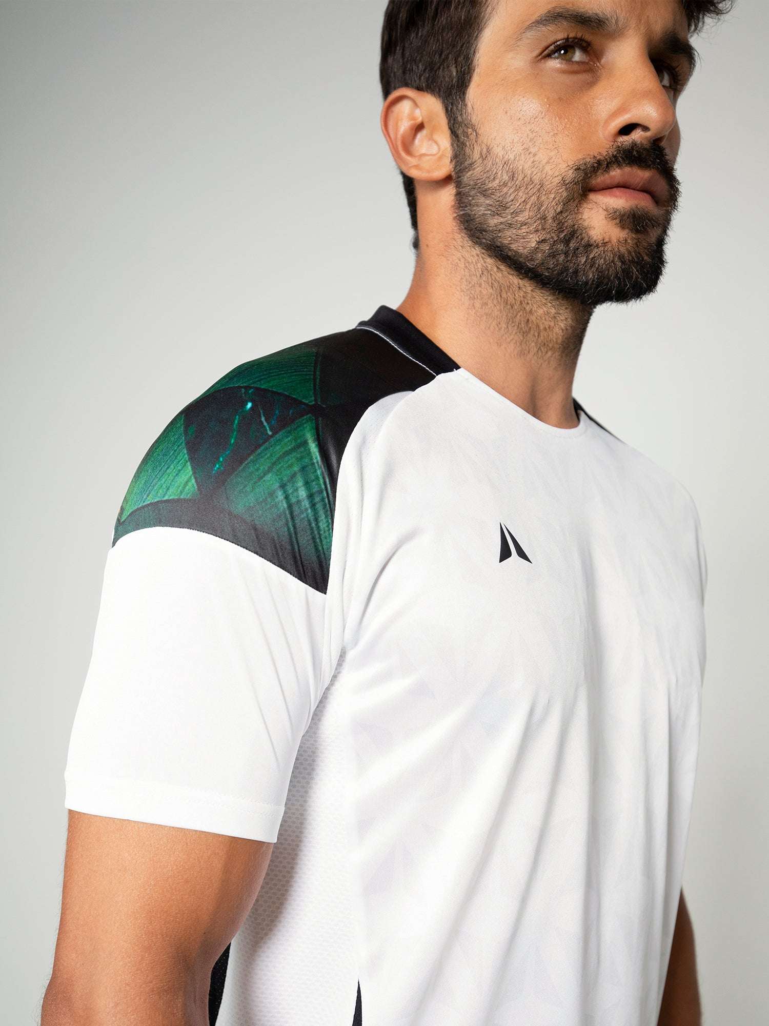 SOCCER JERSEY V9 - WHITE For Men - Aora Activewear Shop online in Dubai