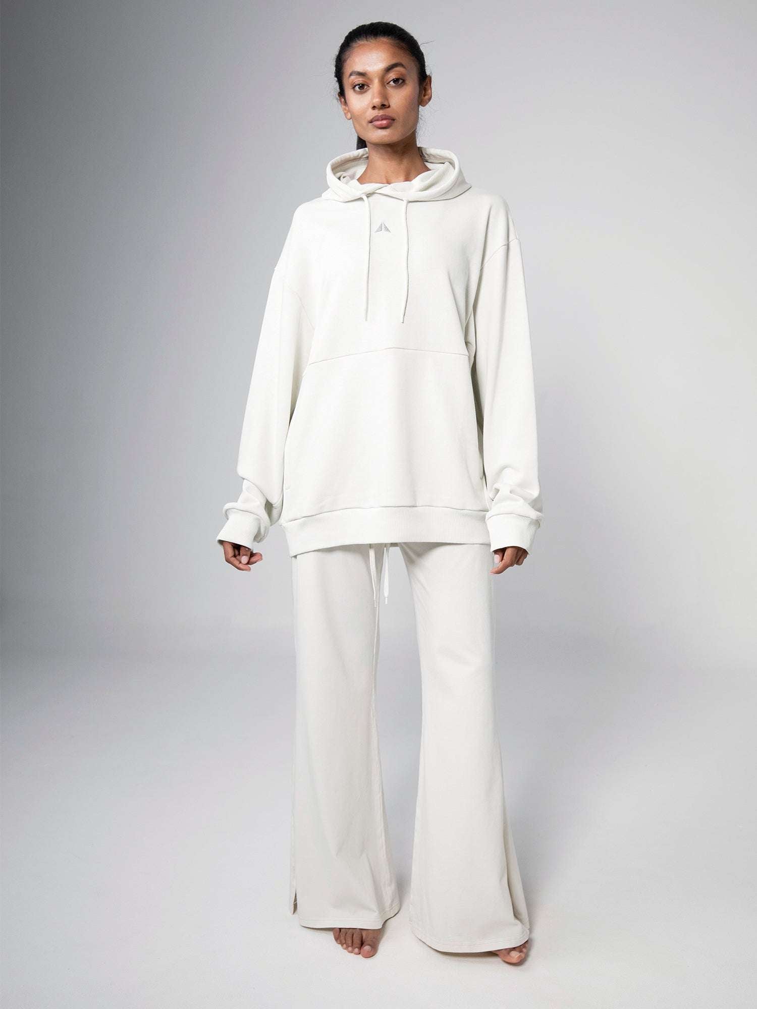 UNISEX SANTARO OVERSIZE HOODIE For Women - Aora Activewear Shop online in UAE