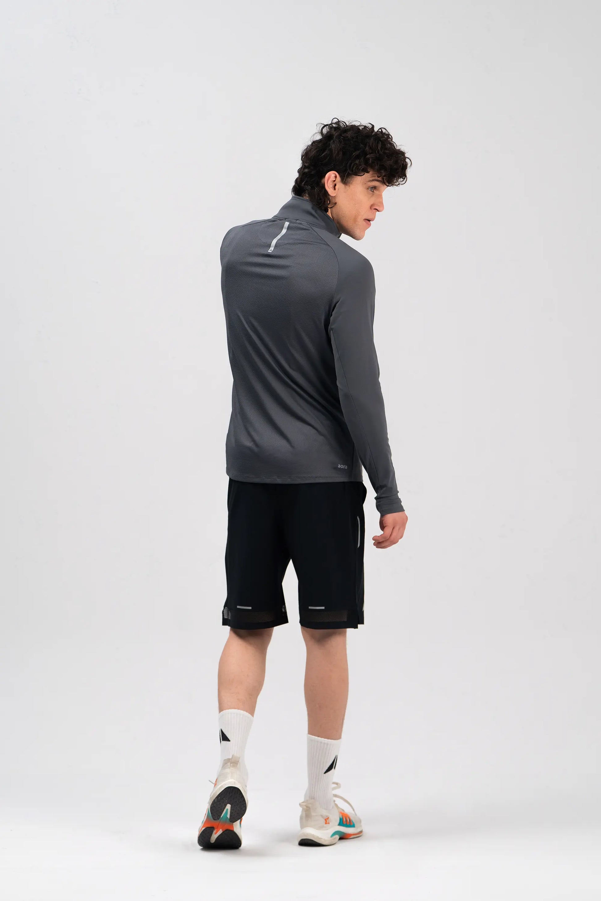 RUNNING JACKET