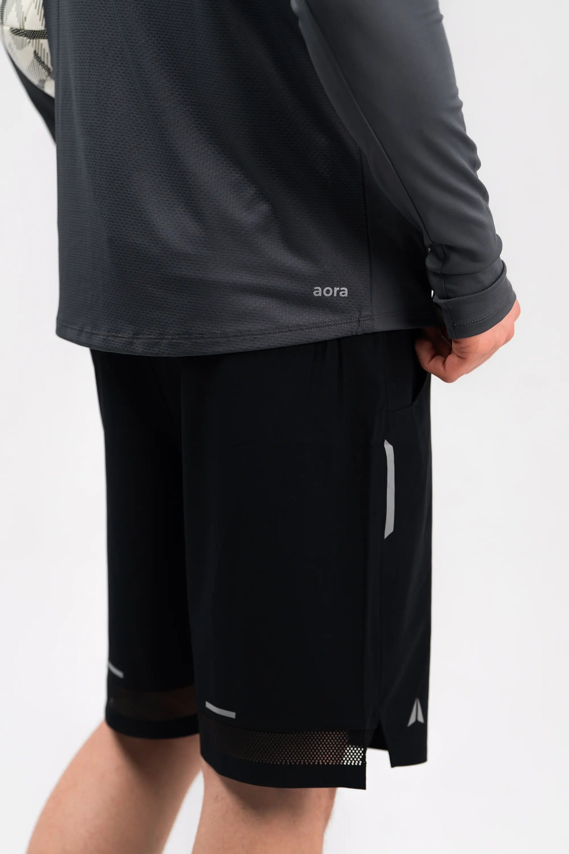 RUNNING JACKET