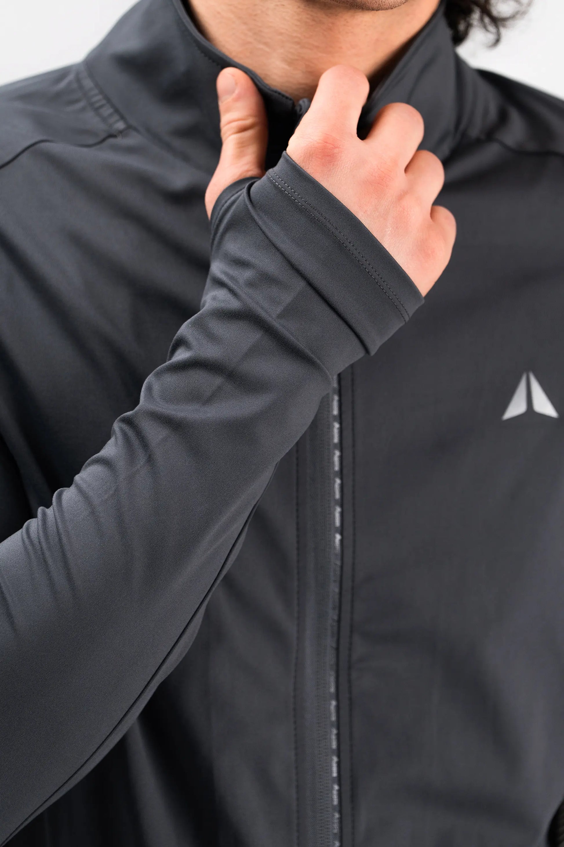 RUNNING JACKET