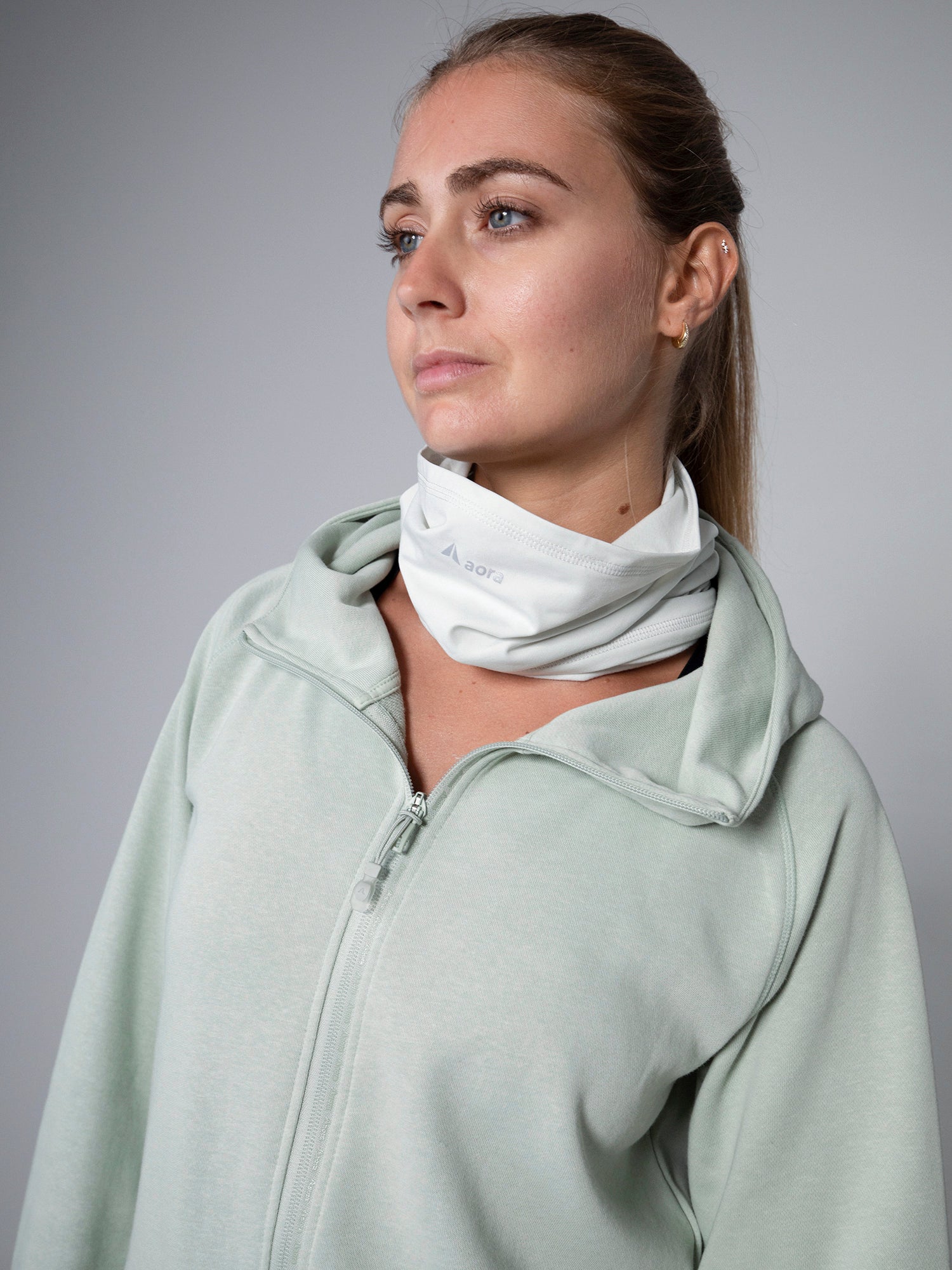NECK WARMER
