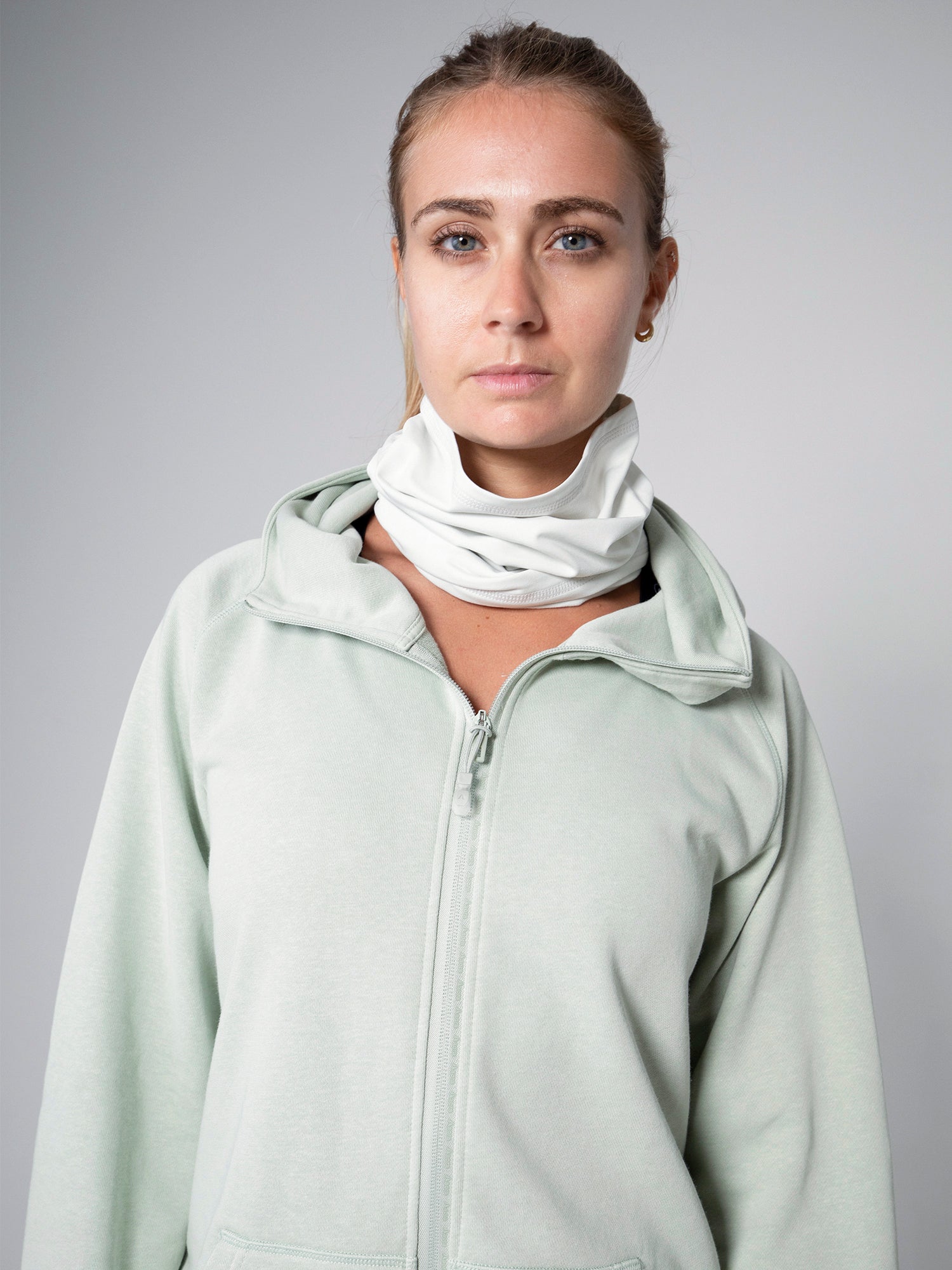 NECK WARMER