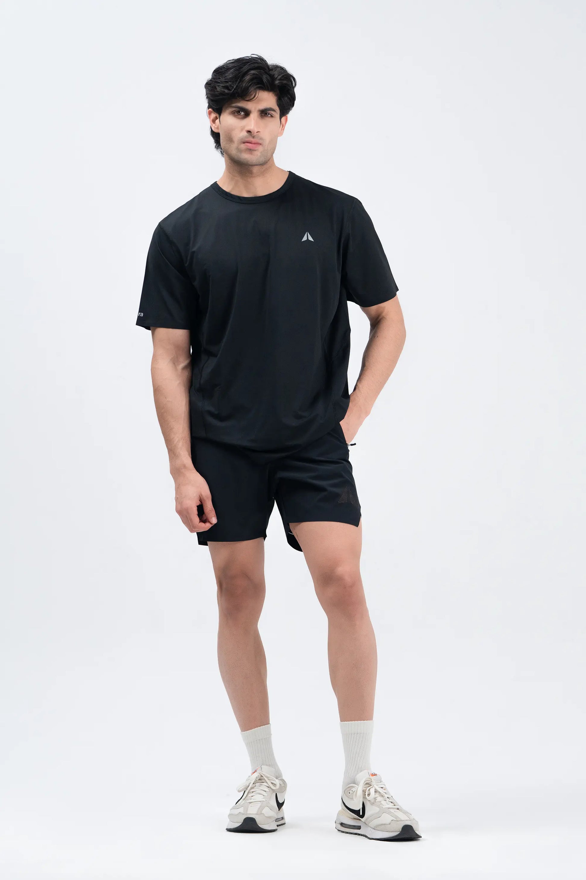 PERFORMANCE TSHIRT