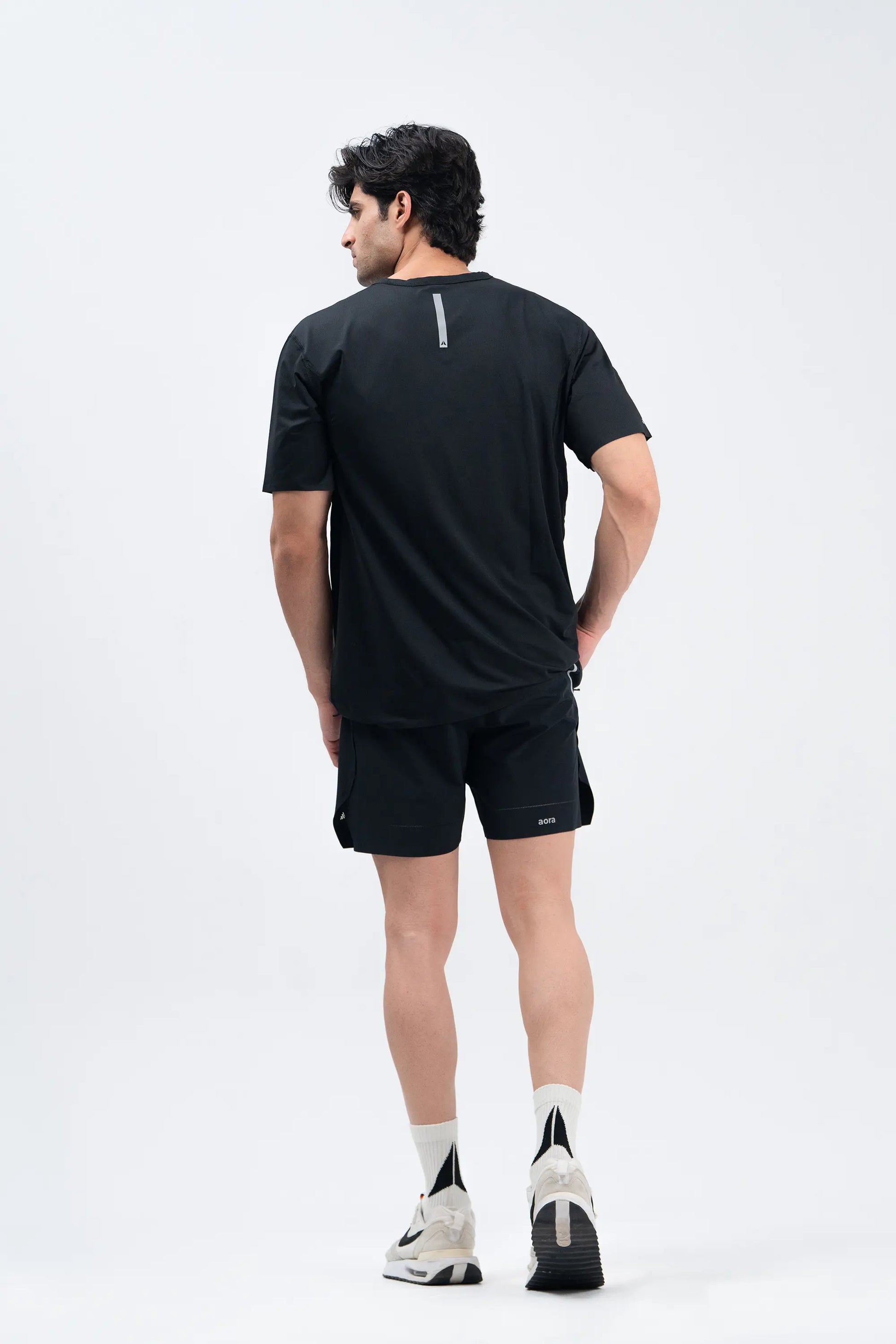 PERFORMANCE TSHIRT