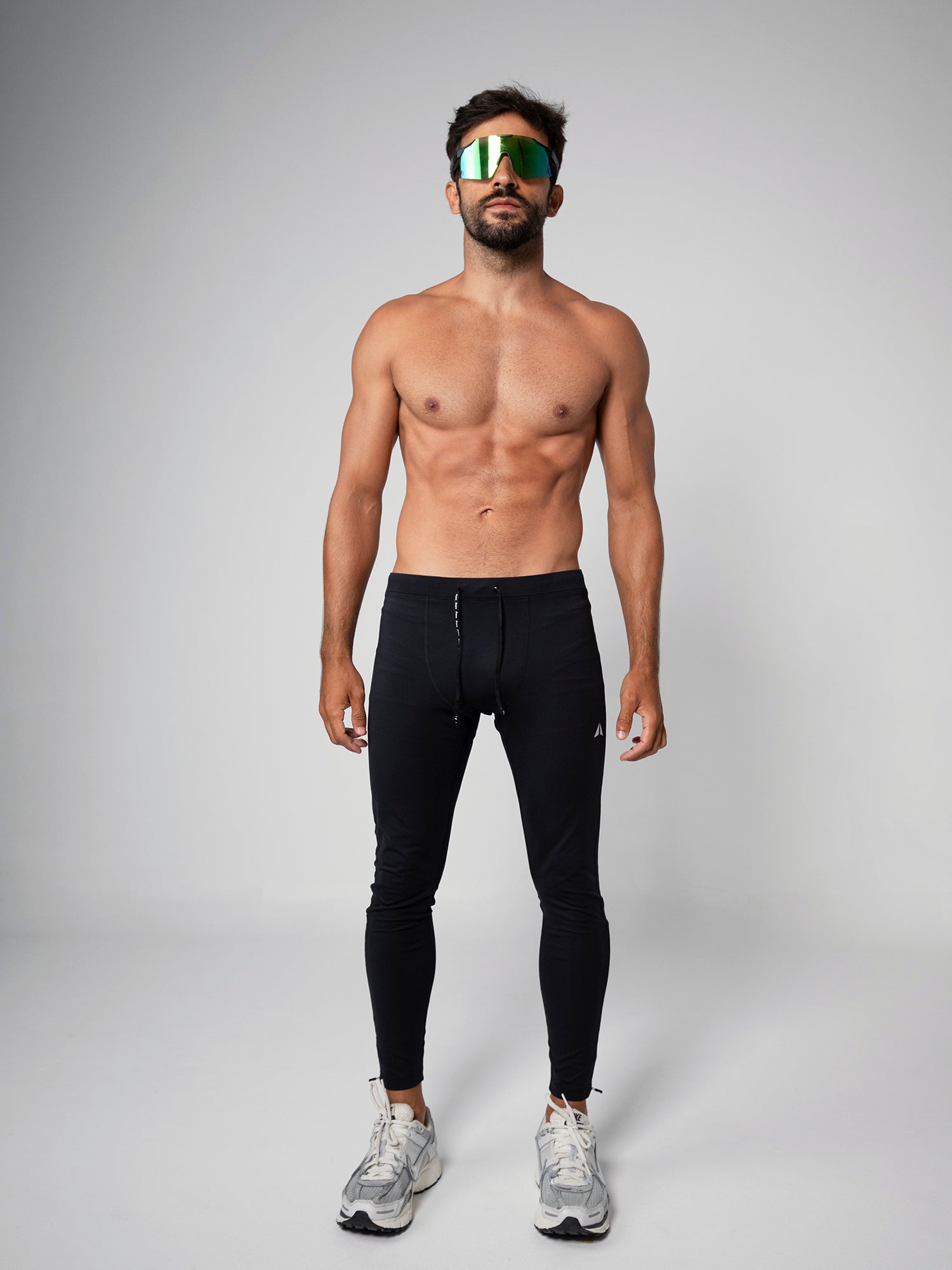 HYBRID TIGHT
