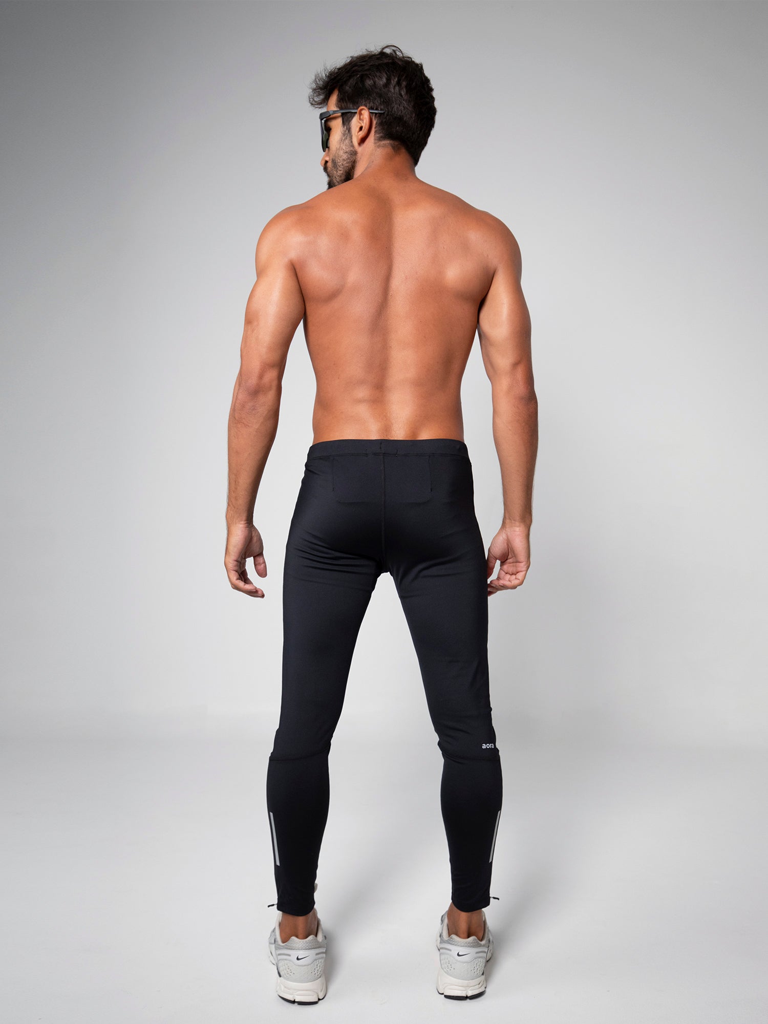 HYBRID TIGHT