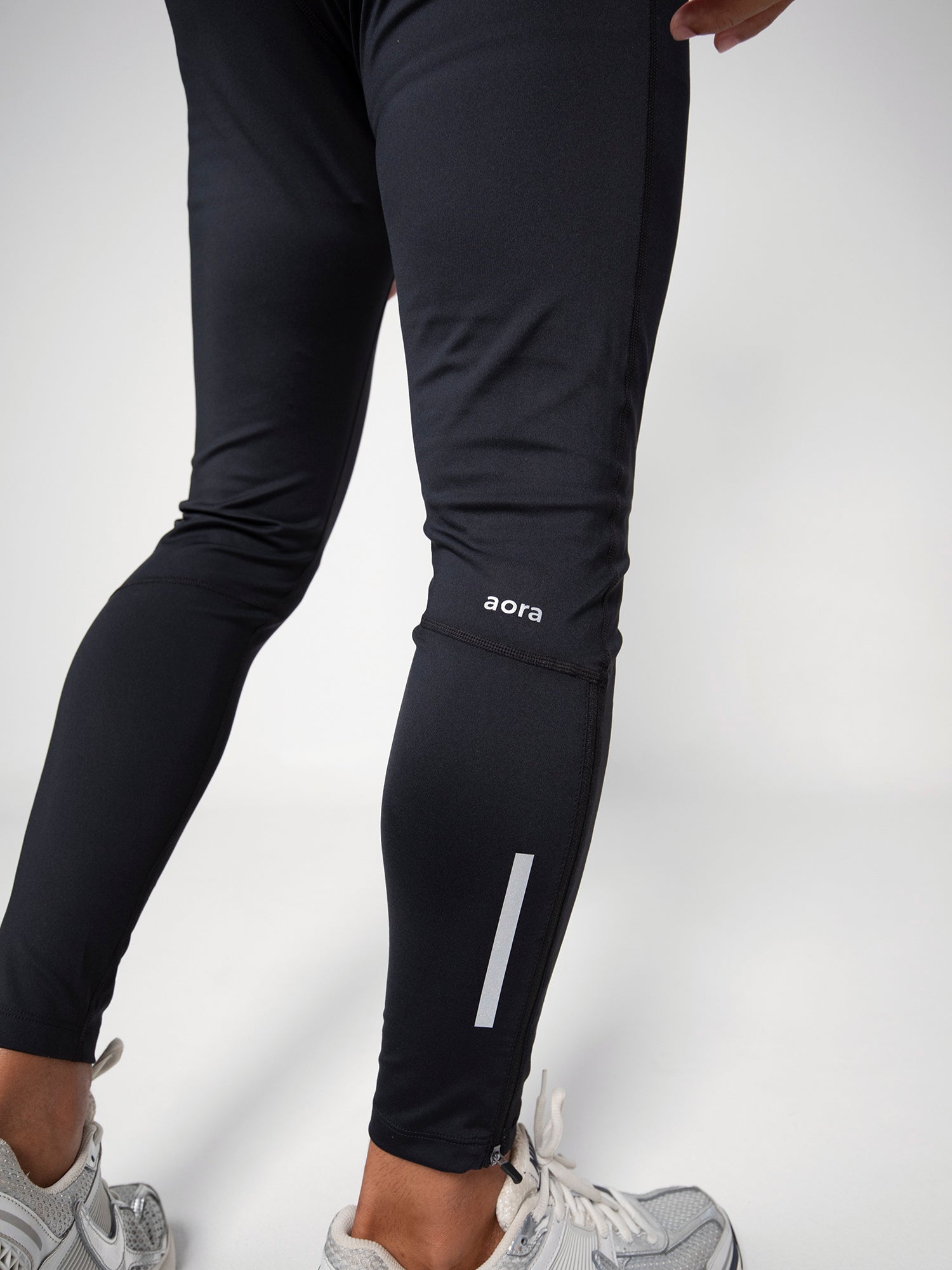 HYBRID TIGHT