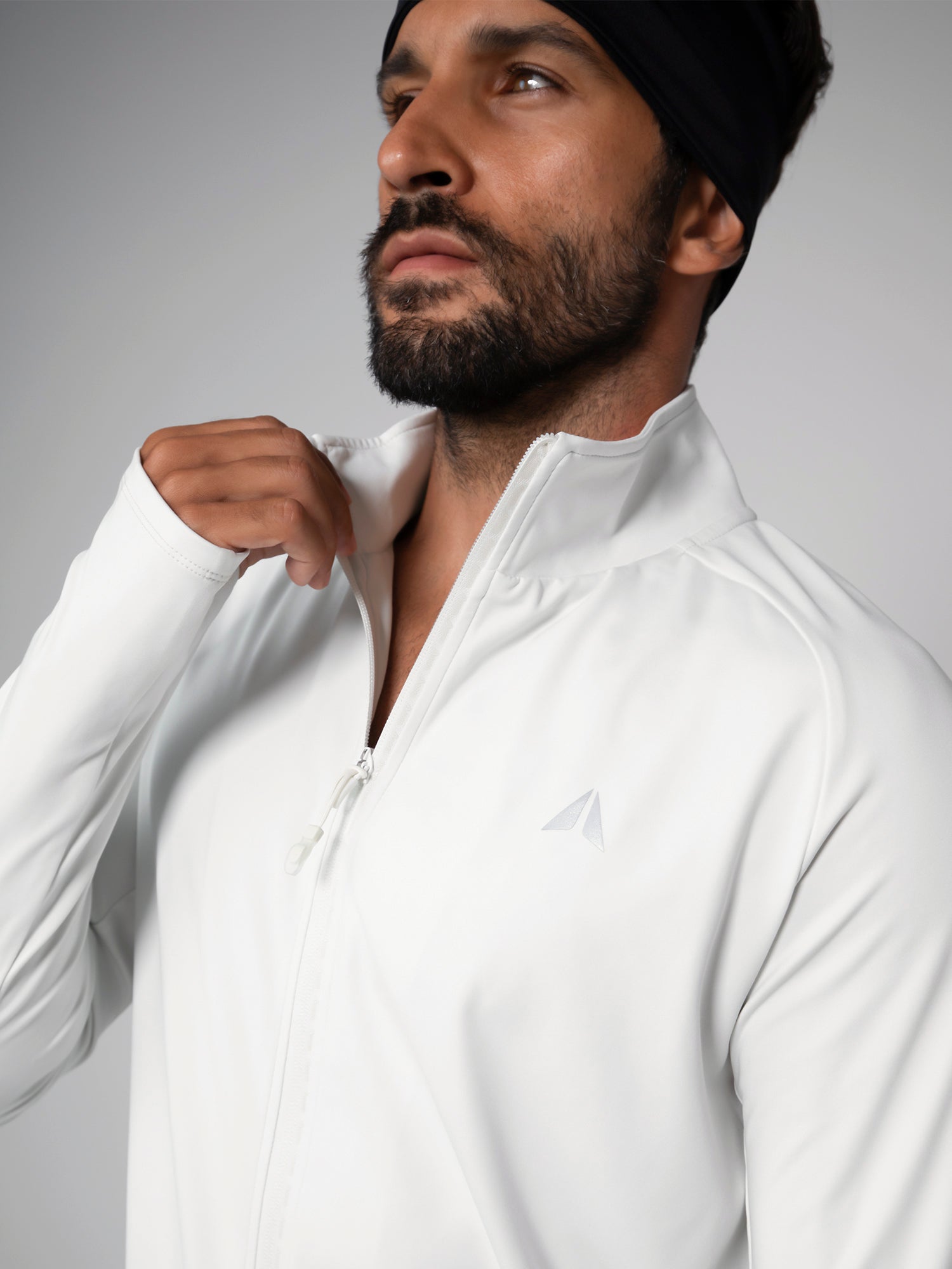 RUNNING JACKET