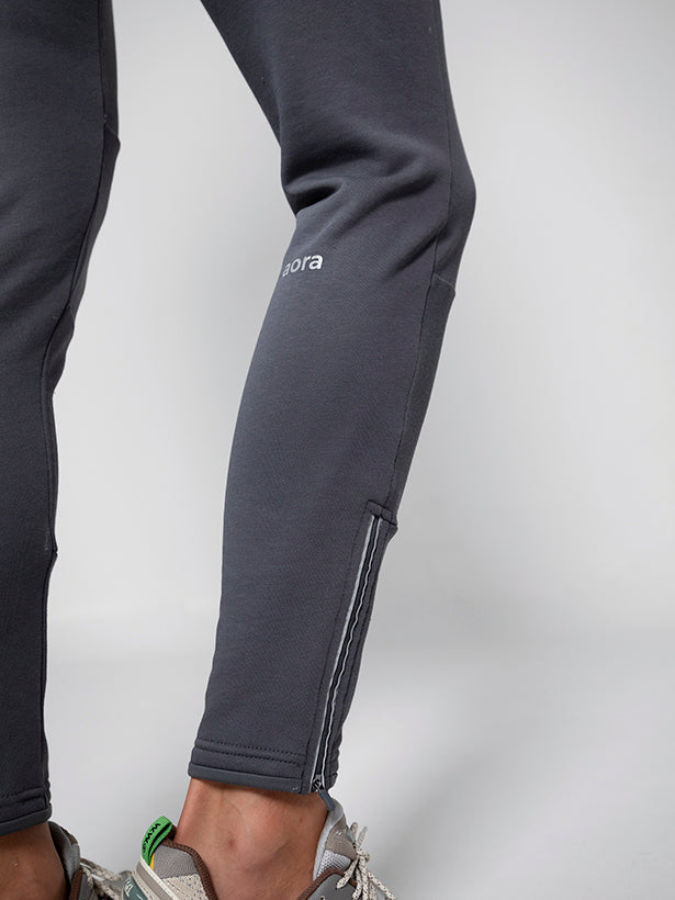 NEVO TECH SWEATPANTS