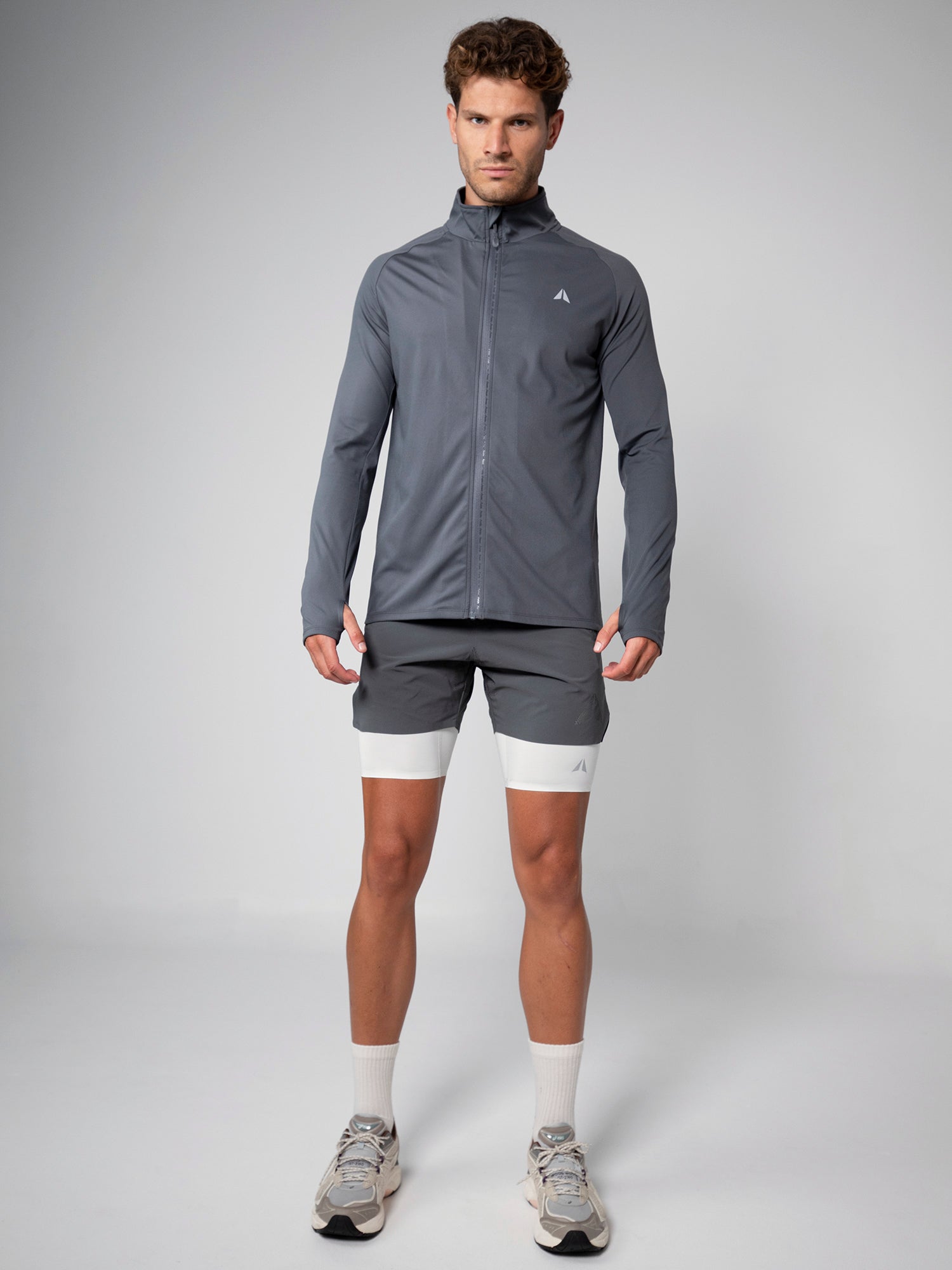 RUNNING JACKET