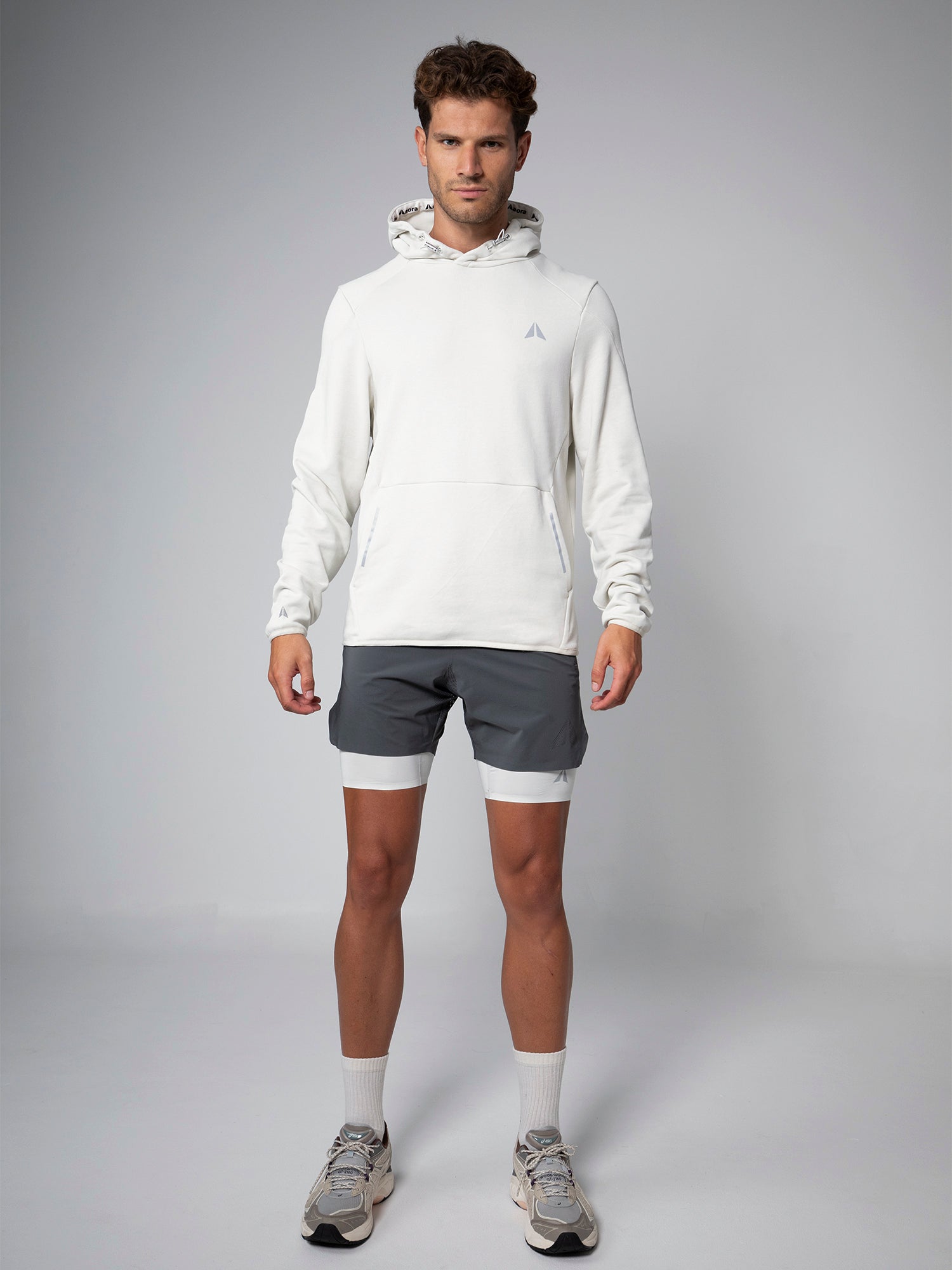 PULLOVER HOODIE