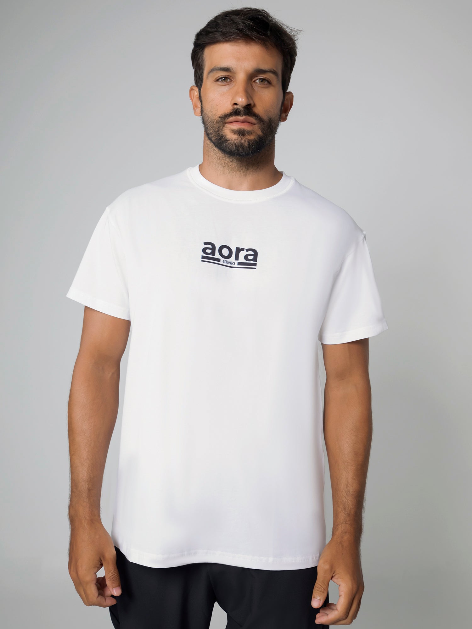   6 V - تيشيرت  جرافيك 