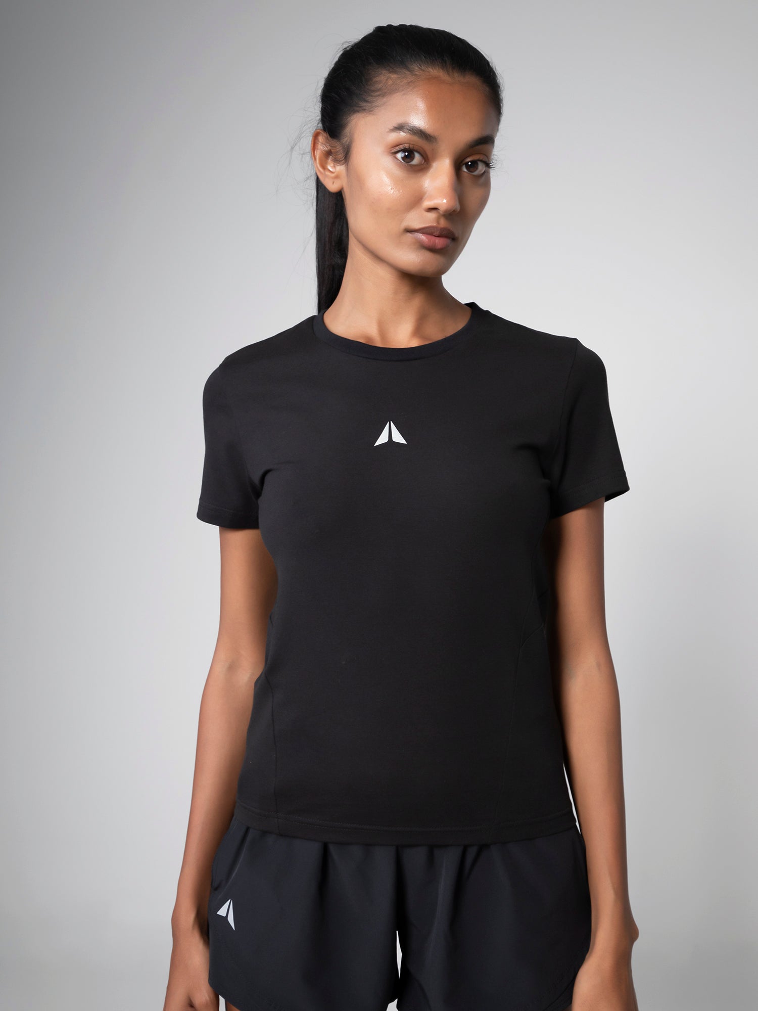 تيشيرت تدريبي أساسي