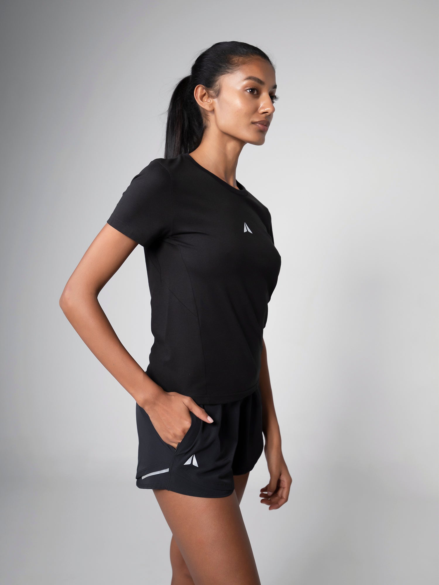 تيشيرت تدريبي أساسي