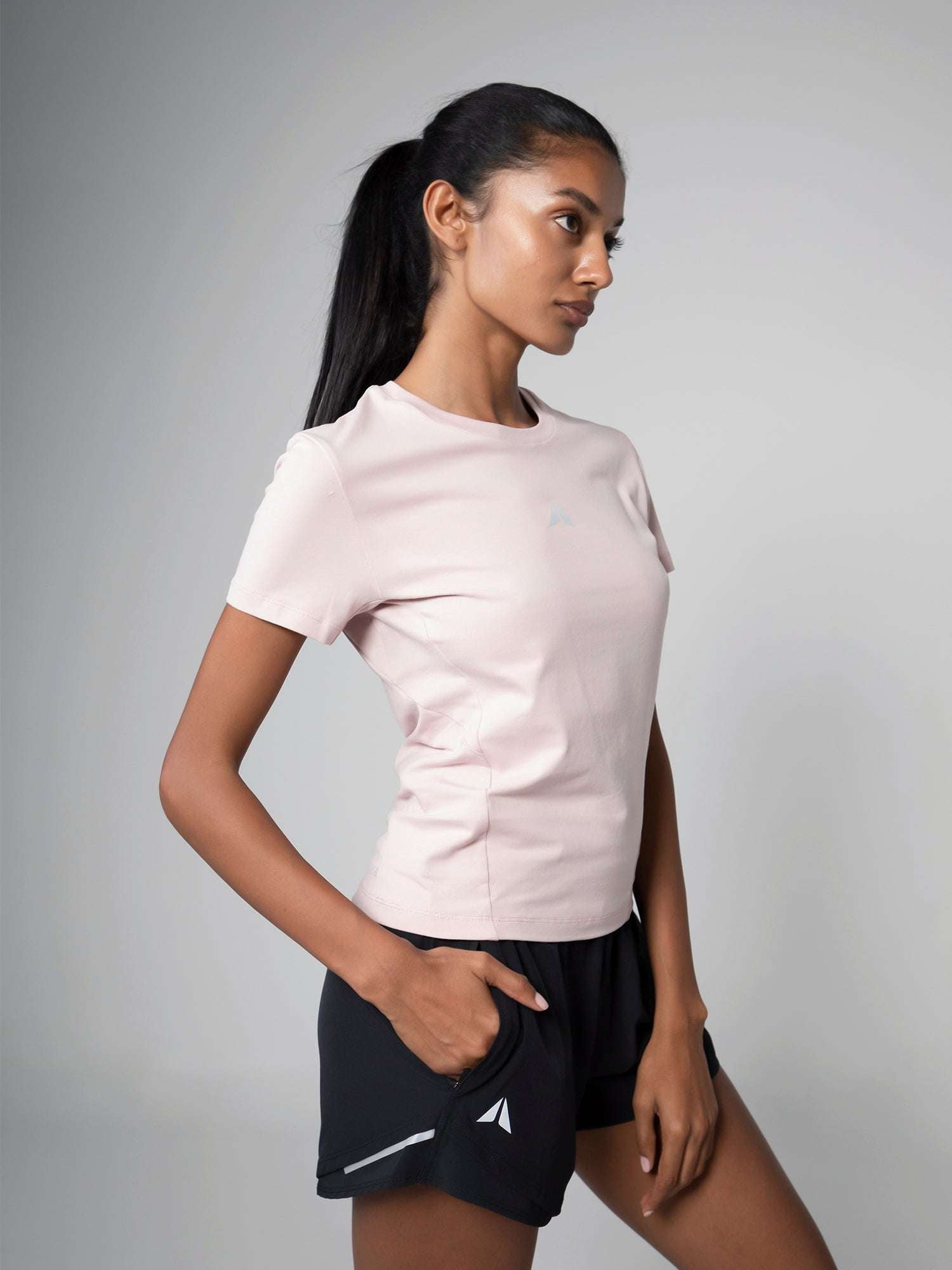 BASIC TRAINING TEE For Women - Aora Athliesure Shop online in Dubai