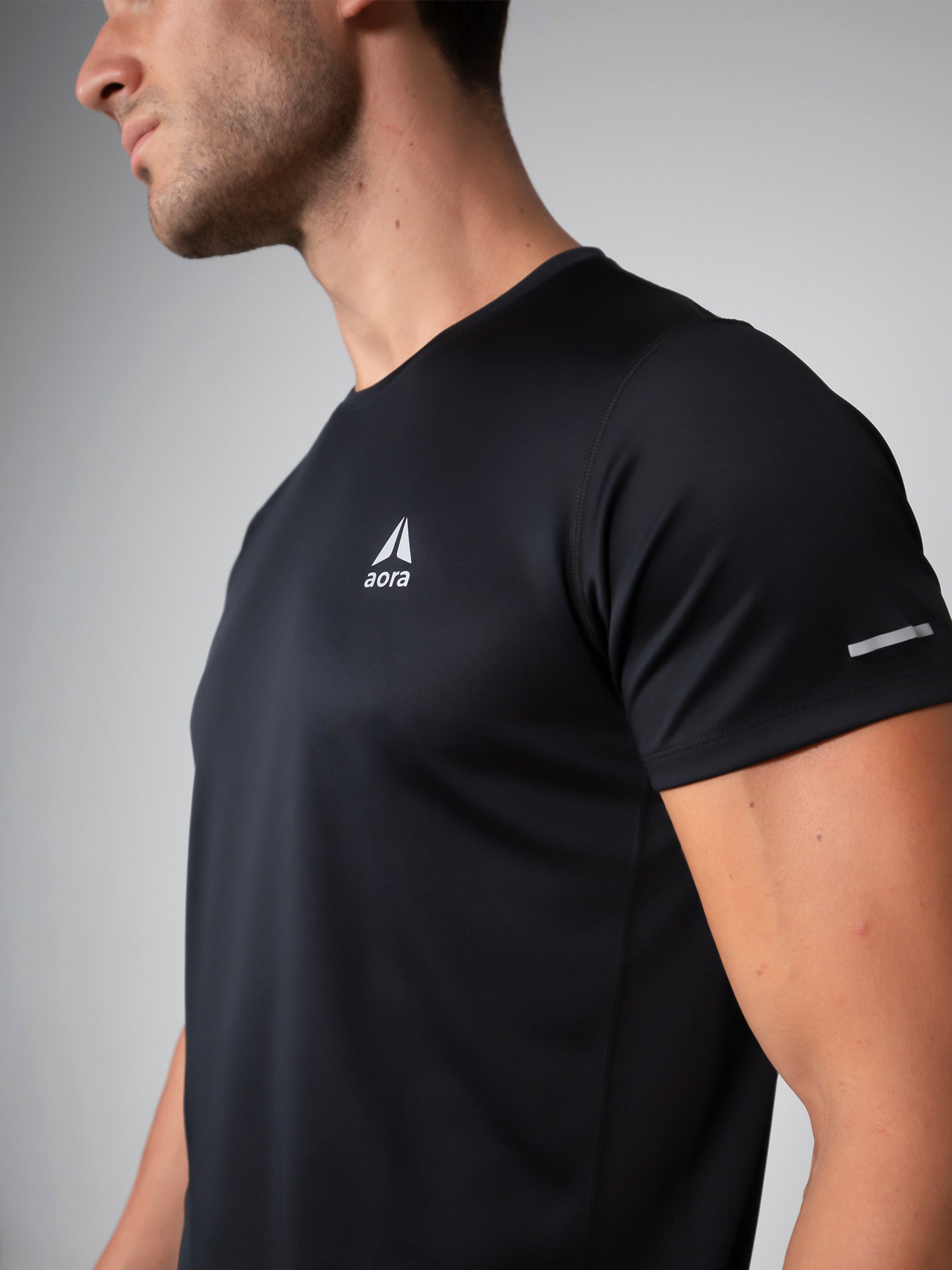 ULTRALIGHT MESH TEE