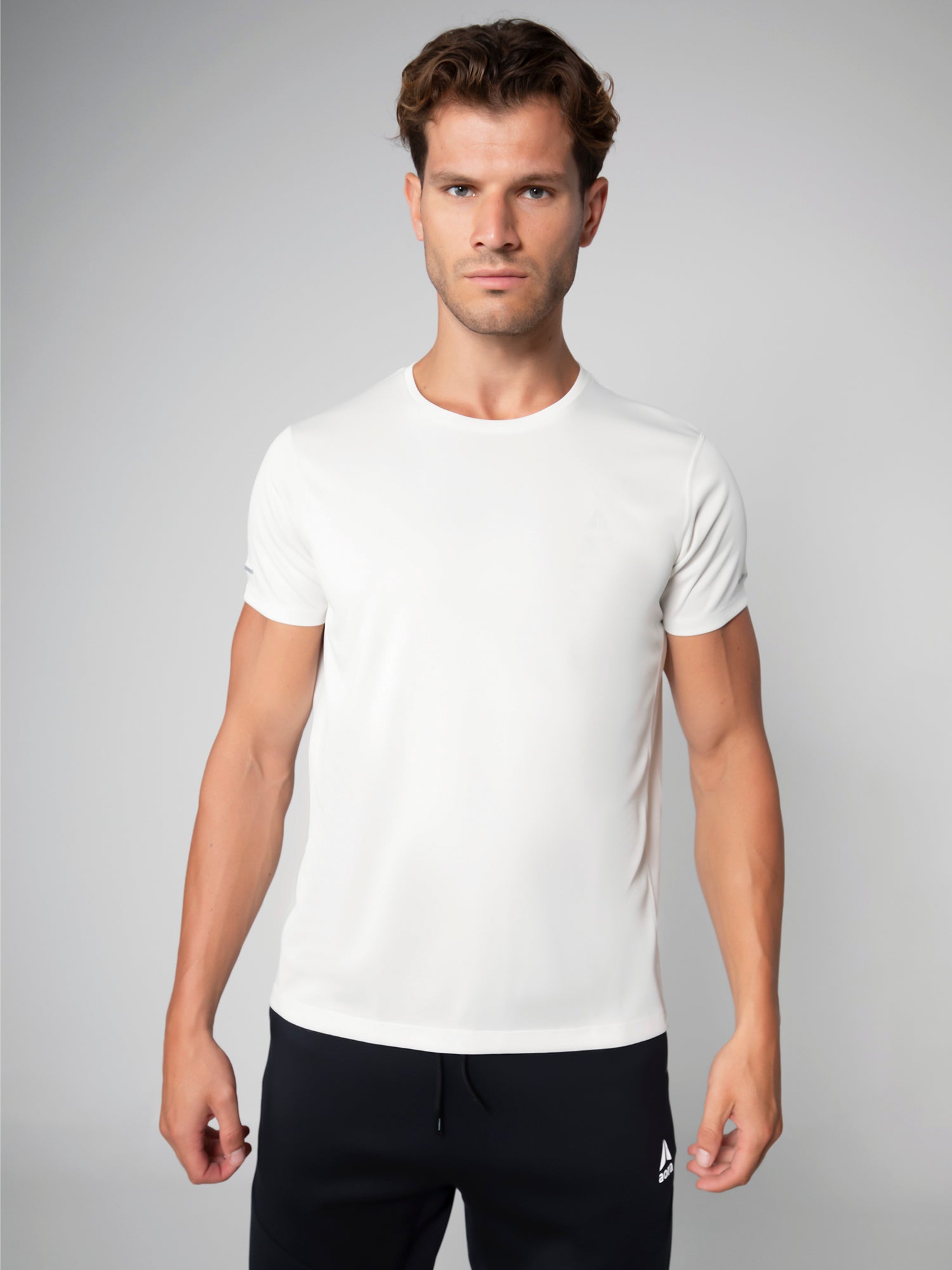 ULTRALIGHT MESH TEE
