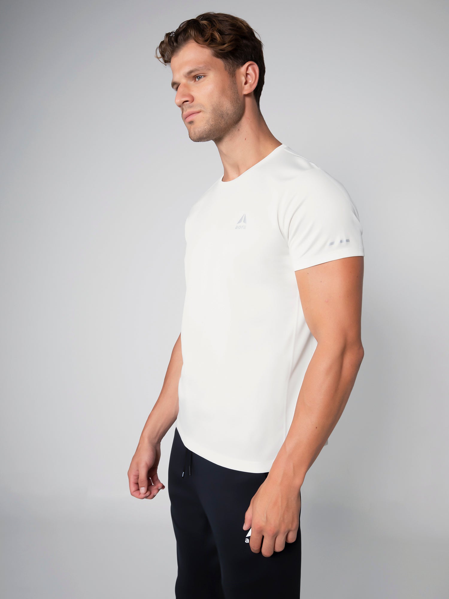 ULTRALIGHT MESH TEE