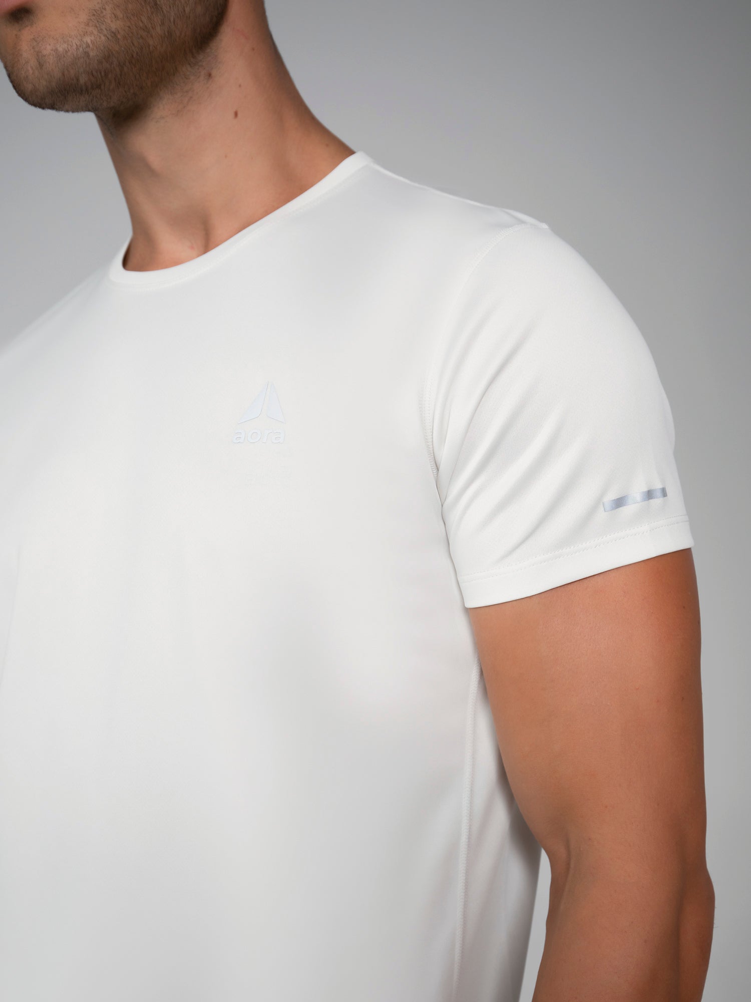 ULTRALIGHT MESH TEE