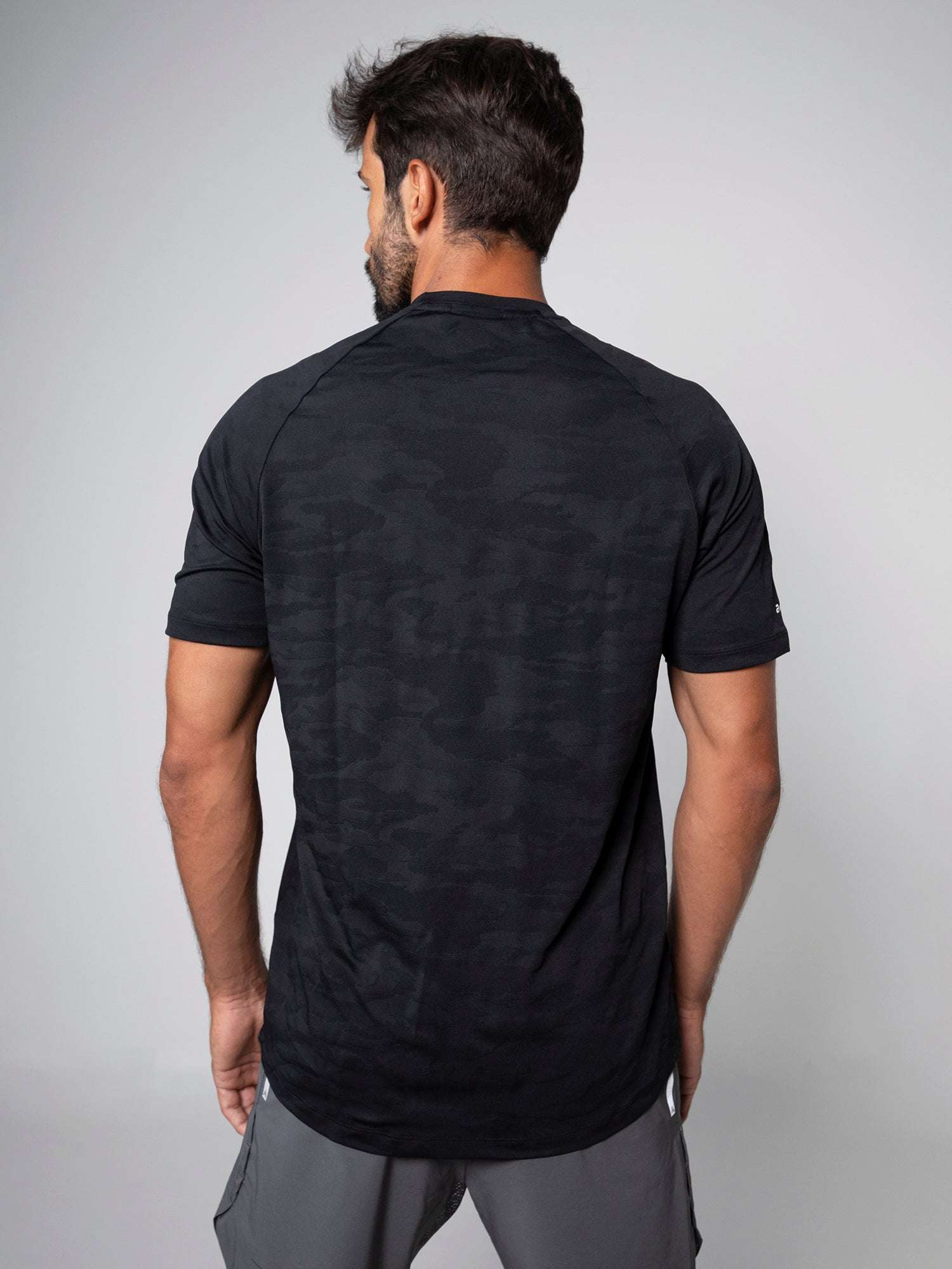 PERFORMANCE TSHIRT For Men - Aora Athliesure Shop online in Dubai