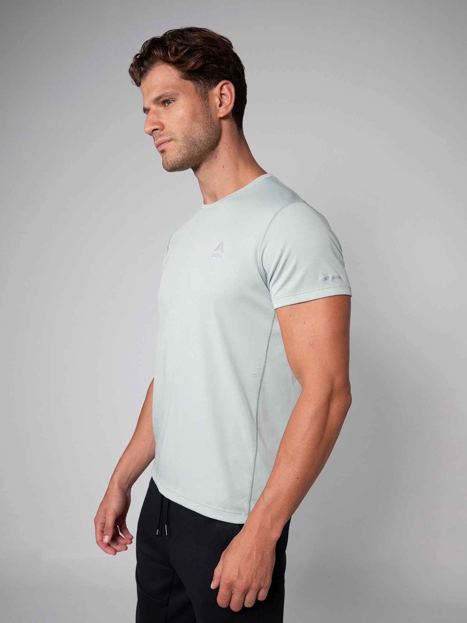 ULTRALIGHT MESH TEE