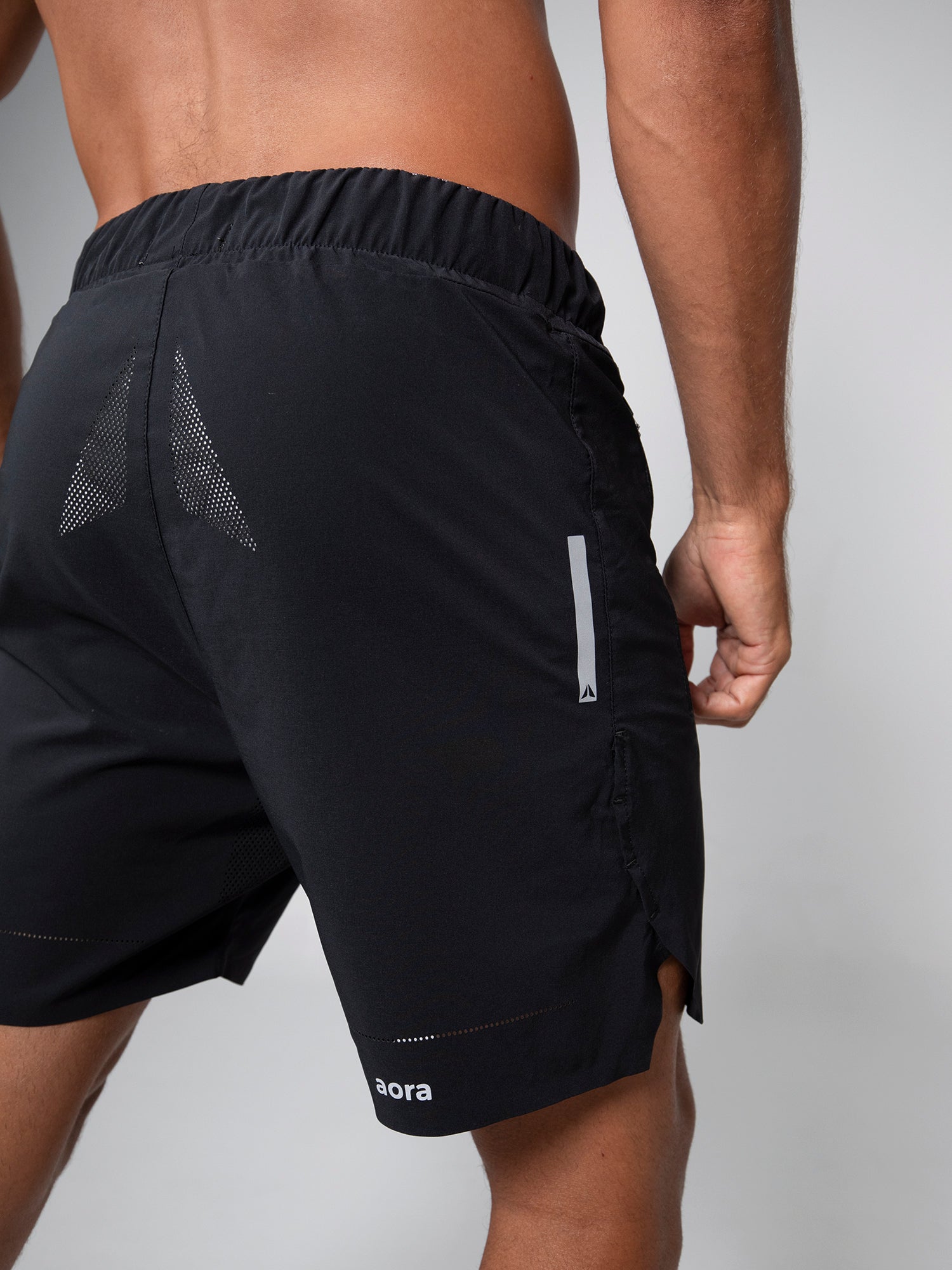 HIGH PERFORMANCE SHORT