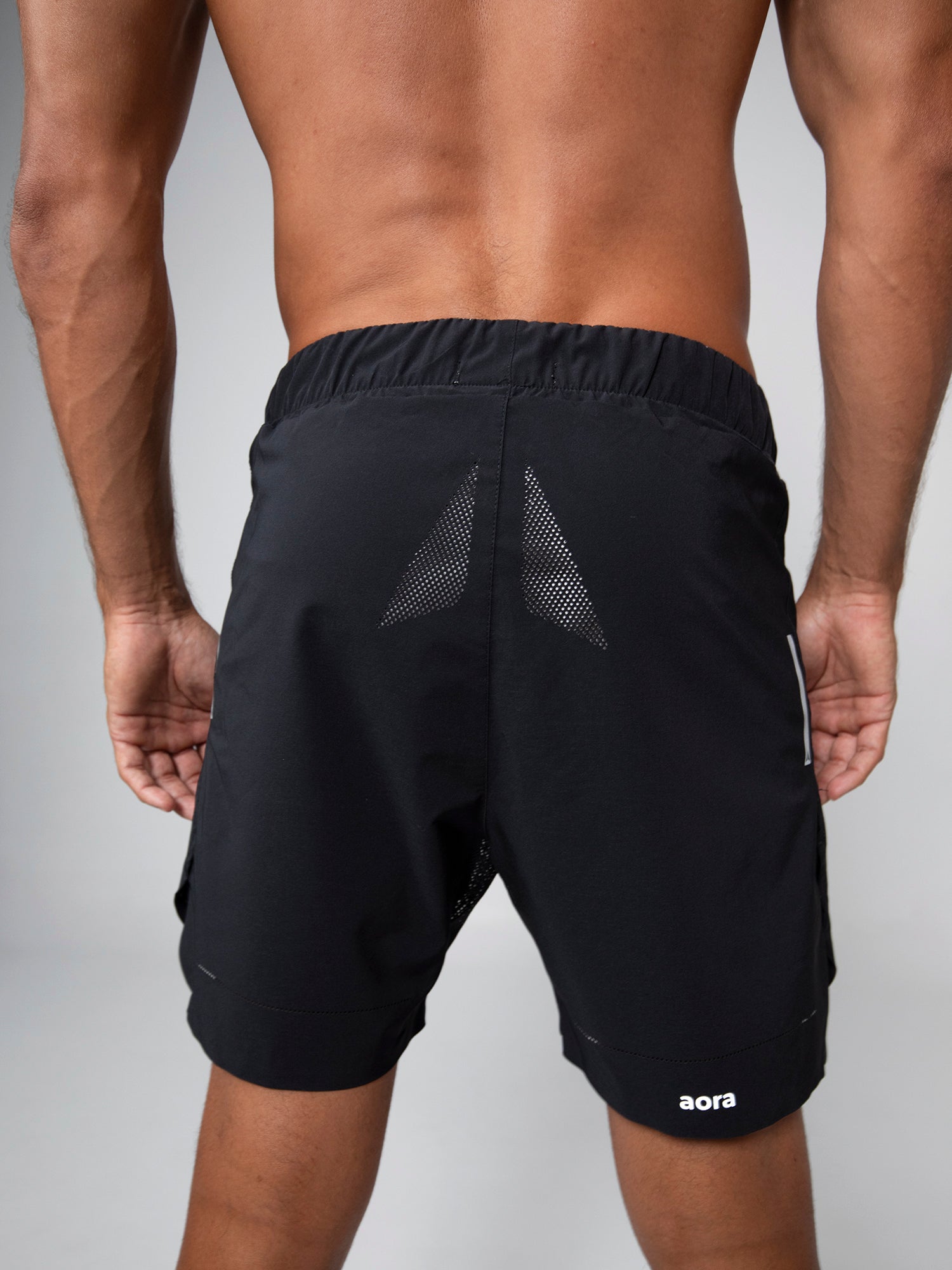 HIGH PERFORMANCE SHORT