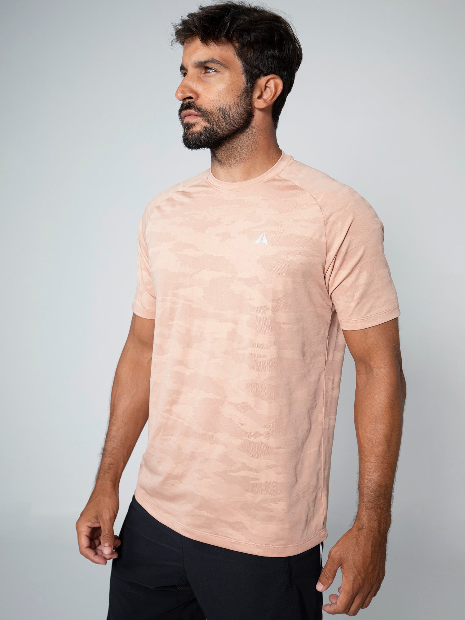 PERFORMANCE TSHIRT