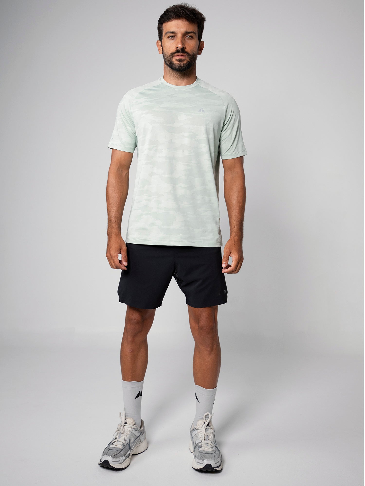 PERFORMANCE TSHIRT