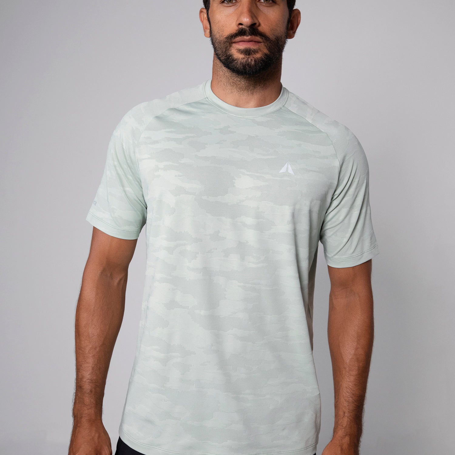 PERFORMANCE TSHIRT