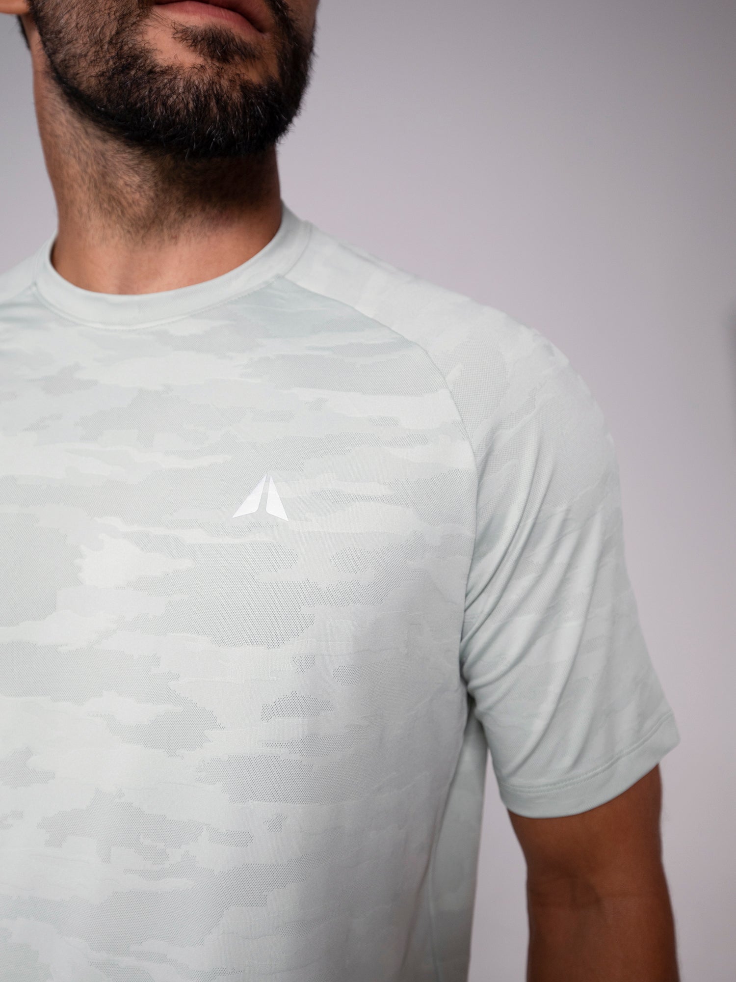 PERFORMANCE TSHIRT