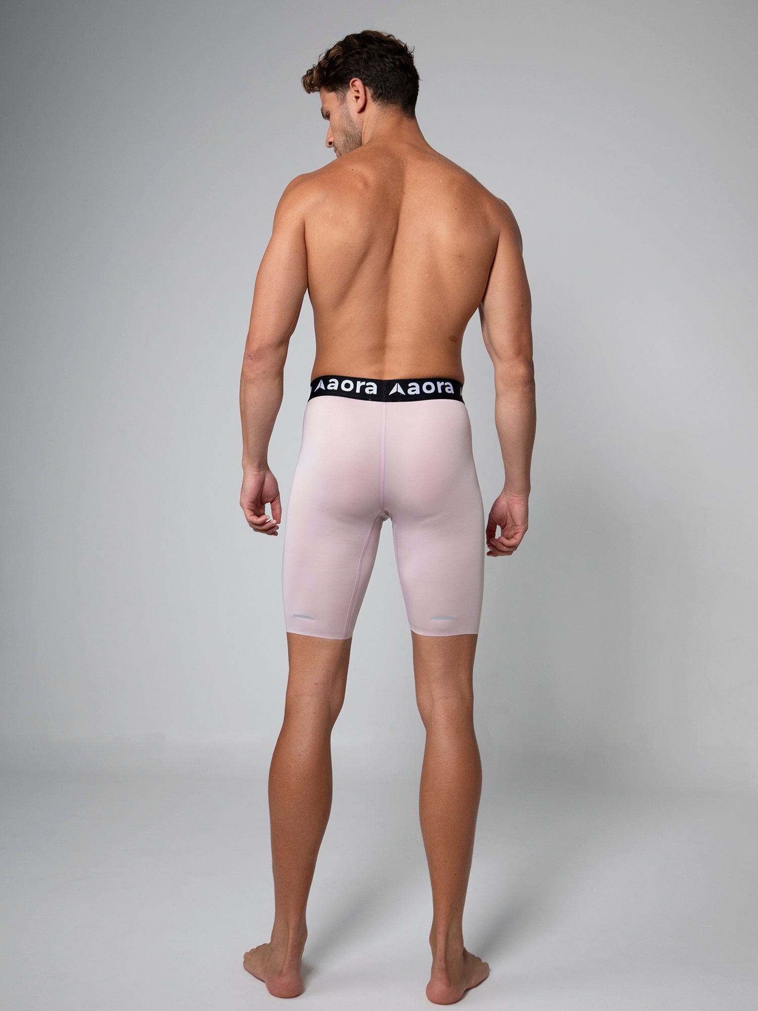 PERFORMANCE TIGHT SHORTS