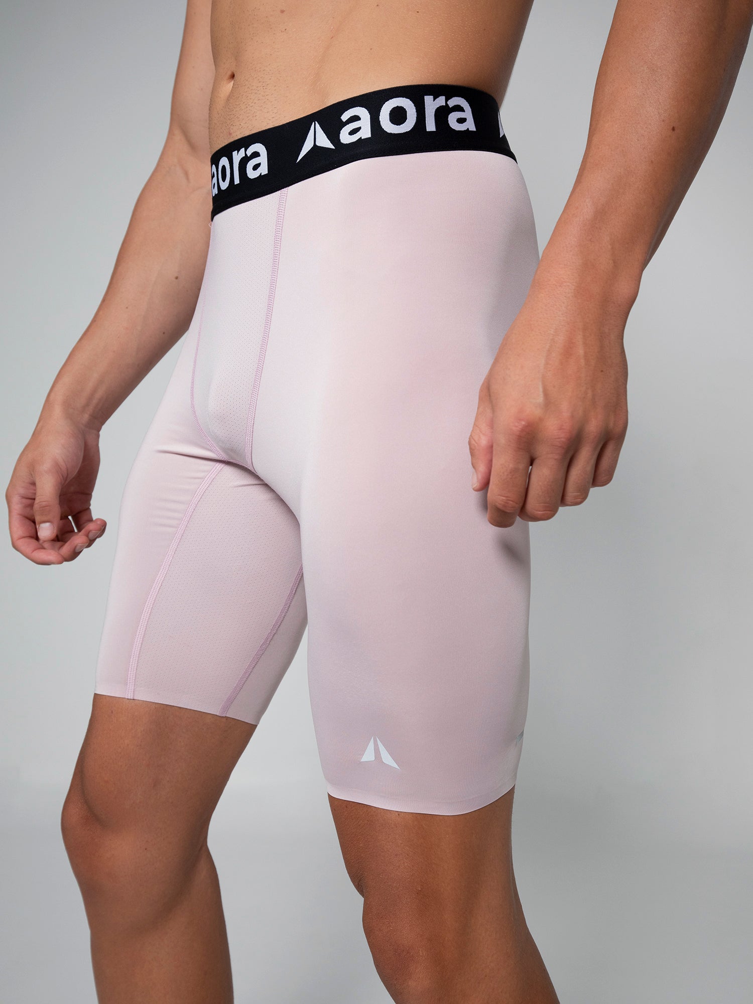 PERFORMANCE TIGHT SHORTS