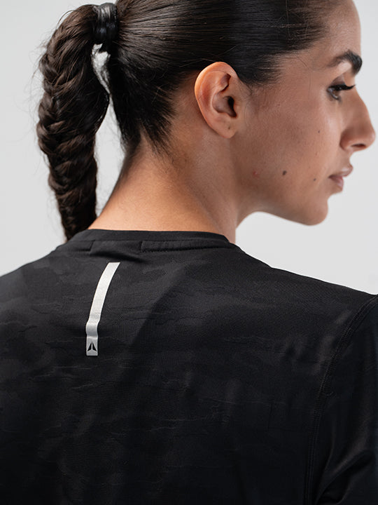 ULTRALIGHT PERFORMANCE TSHIRT
