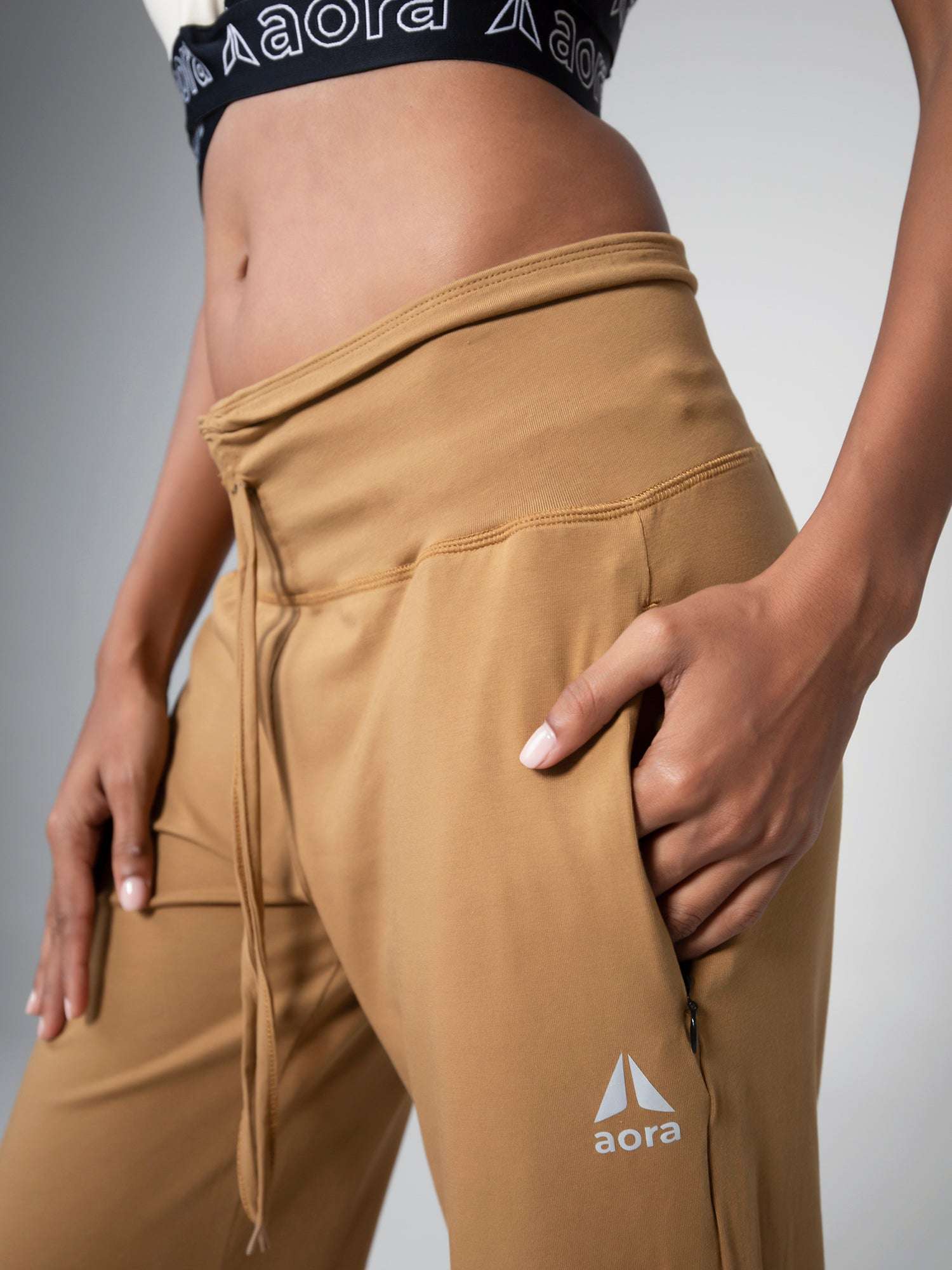 BALOON YOGA PANT For Women - Aora Athliesure Shop online in Dubai