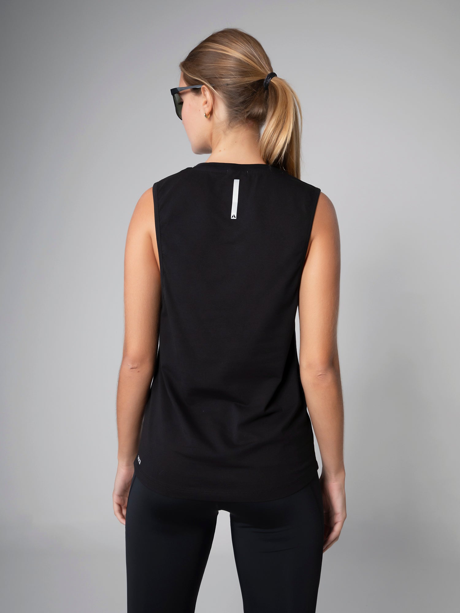 ATHLETIC MUSLCE TANK TOP