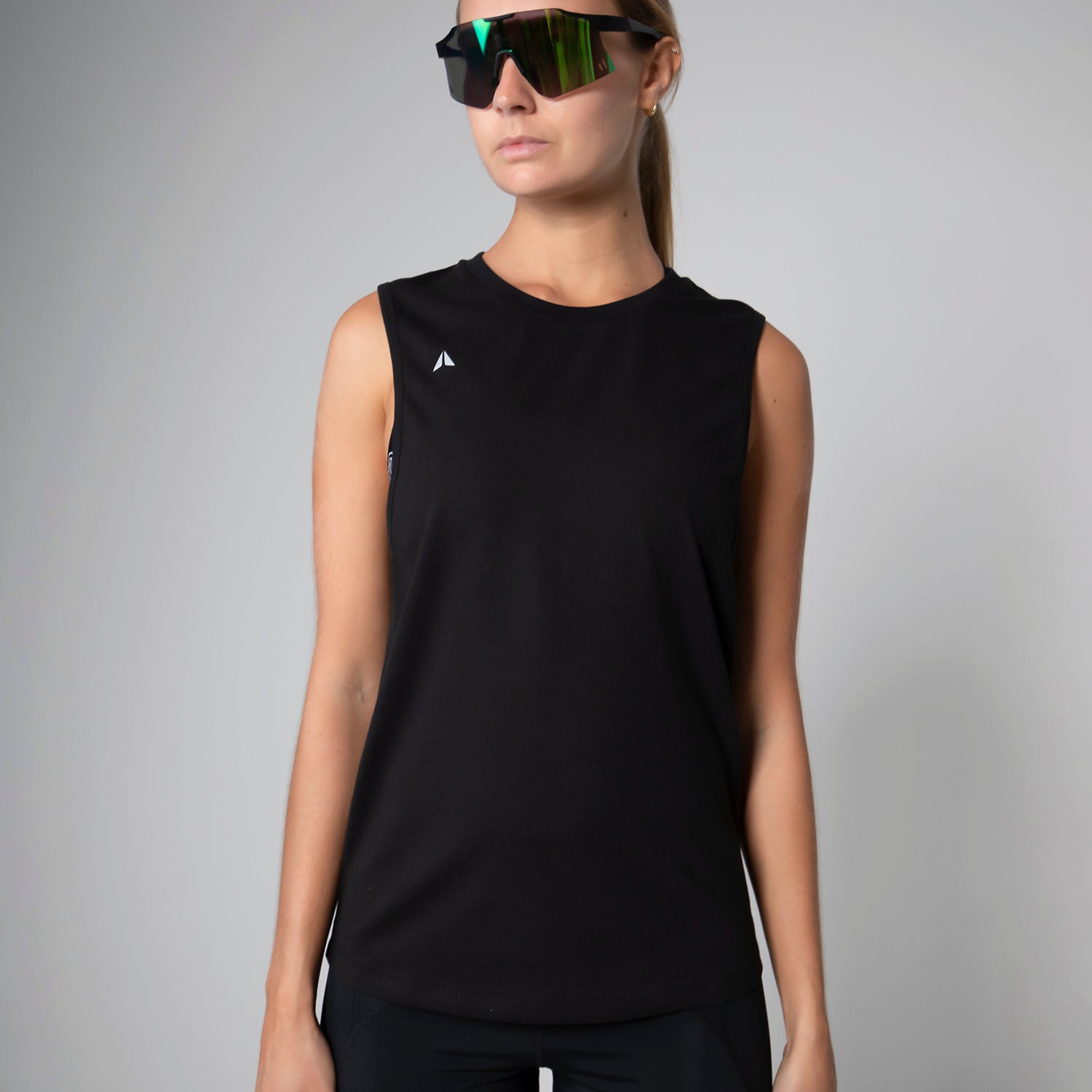 ATHLETIC MUSLCE TANK TOP