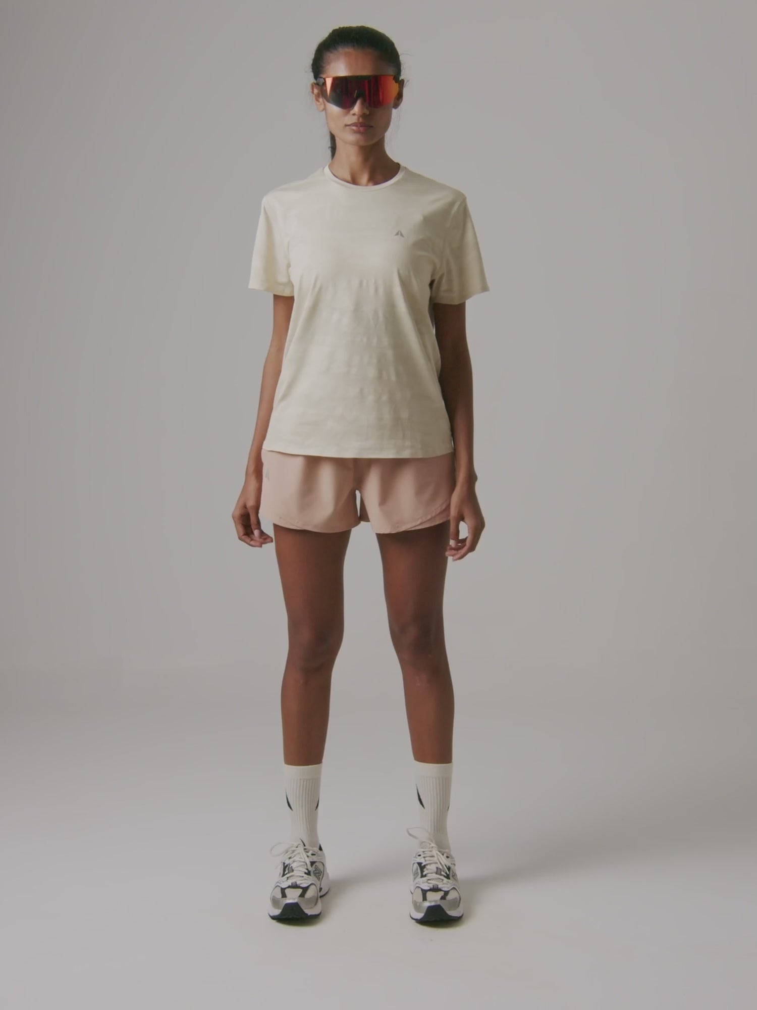 تيشيرت أداء فائق الخفة